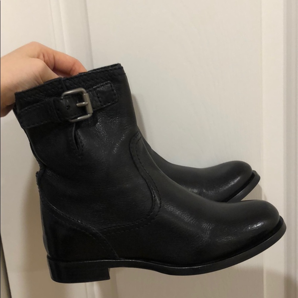 BRAND NEW PRADA BOOTS!